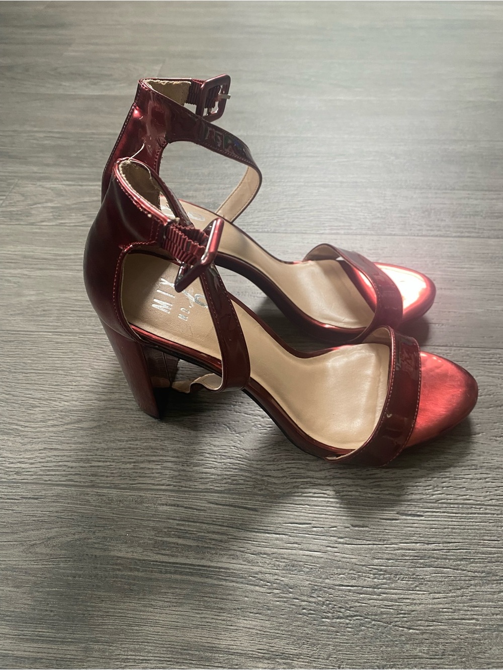 Mix No. 6 Metallic Burgundy Heel - Picture 2 of 6